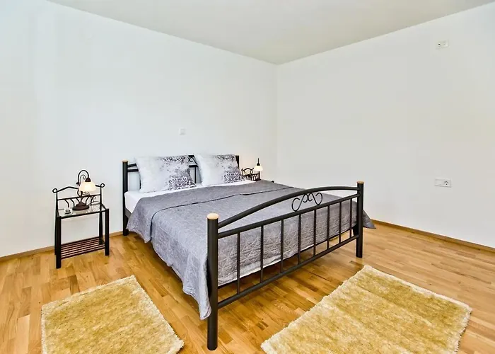 House Brapa בית נופש *